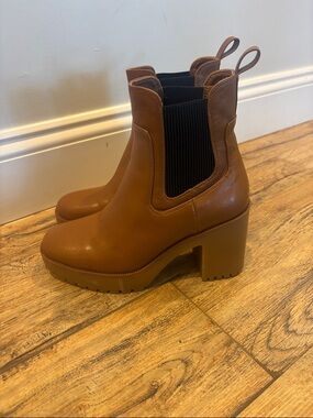 Women’s  Bootie in Brown with Block Heel